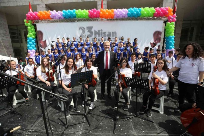 Nilüfer’de 23 Nisan Sevinci