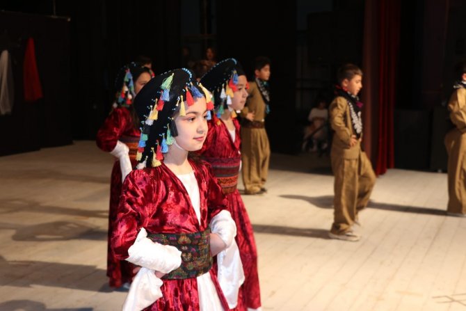 Hakkâri’de 23 Nisan Coşkusu