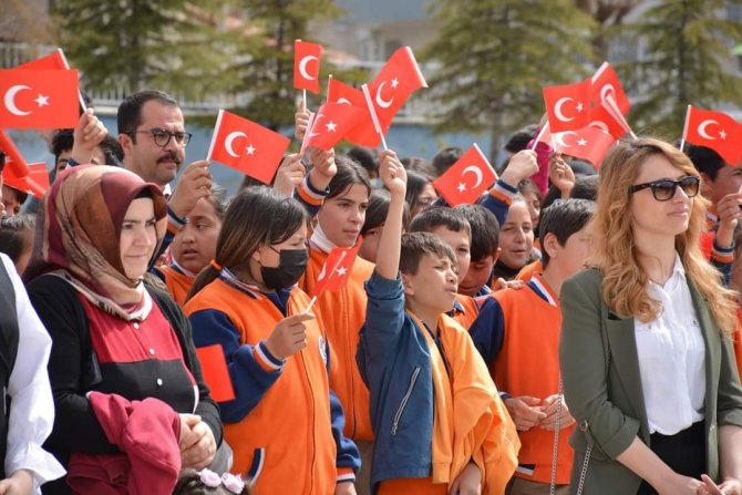 Şuhutta 23 Nisan Coşkuyla Kutlandı