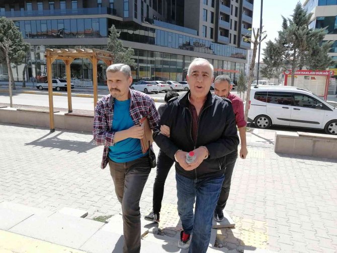 Alacaklısını Vurdu, Polisin Operasyonuyla Yakalandı