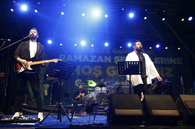 Sakilerden Muhteşem Konser