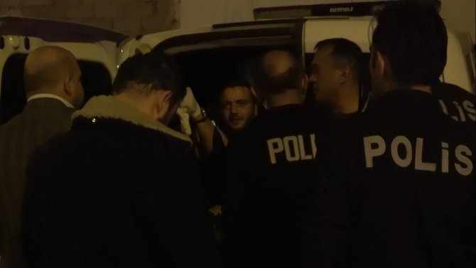 Alkollü Genç, Para Yüzünden Tartıştığı Babasının Başına Mermer İle Vurarak Öldürdü