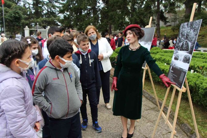 Atatürk Köşkü’nde Milli Edebiyat Dönemi Fotoğraf Sergisi