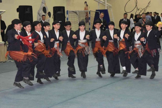 Bitlis’te 23 Nisan Ulusal Egemenlik Ve Çocuk Bayramı Kutlandı