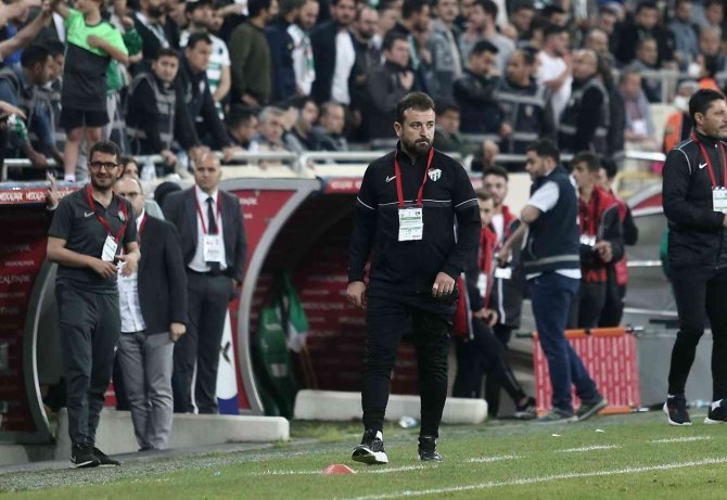 Mesut Bakkal; "20 Yılda İlk Defa İsyan Ediyorum"