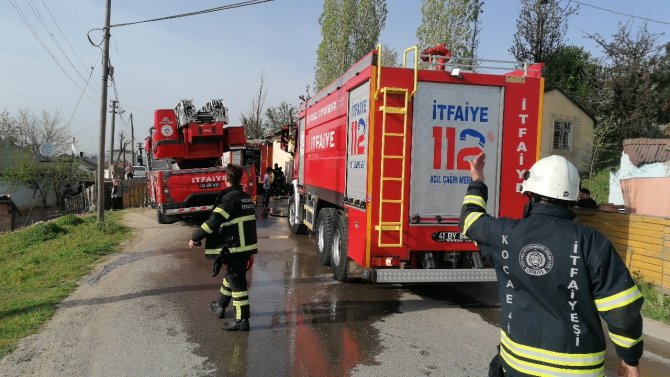 Metruk Binada Yangın Çıktı