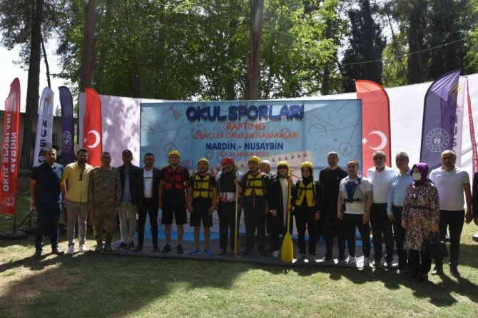 Nusaybin’de Düzenlenen Rafting Okul Sporları Yarışı Başladı
