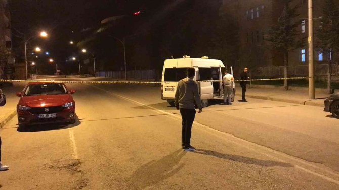Gümüşhane’de Şüpheli Paket Alarmı: Trafik Çift Yönlü Kapatıldı