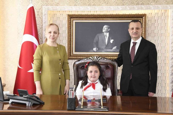 Gümüşhane’de 23 Nisan Ulusal Egemenlik Ve Çocuk Bayramı Kutlamaları