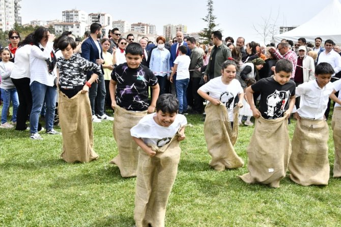 İ̇yi̇ Parti Genel Başkanı Akşener, Çocuk Şenliğine Katıldı