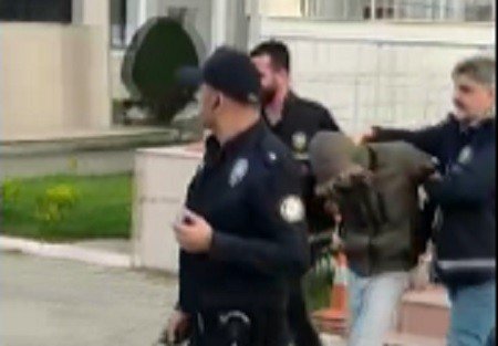 Babası Ve Babannesini Darbedip Sosyal Medyada Paylaştı