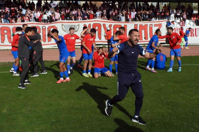 Kepez’den Antalyalılara 3’üncü Lig Hediyesi