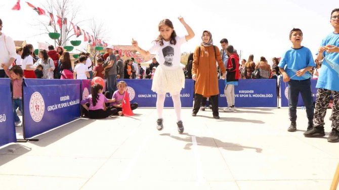 Kırşehir’de ’23 Nisan’ Coşkusu