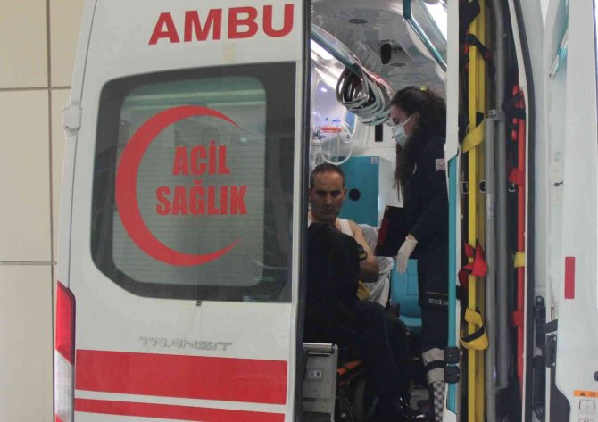 Kocasını Göğsünden Bıçaklayarak Kayıplara Karıştı