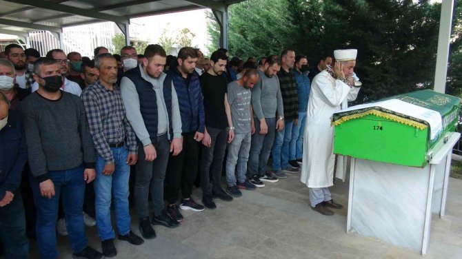 Feci Kazada Hayatını Kaybeden 2 Kişi Toprağa Verildi