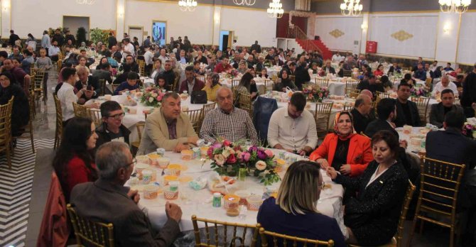 Ak Partili Akkal Müjdeyi Manisa’dan Verdi: "Ücretlerde İyileşmeler Olacak"