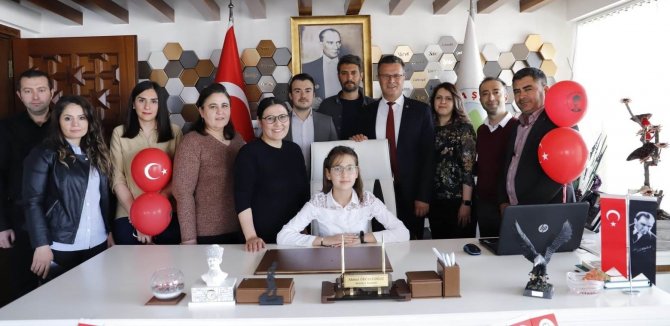 Otomobilin Çarptığı Duru’ya ’Başkanlık’ Sürprizi