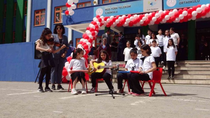 Muş’ta 23 Nisan Ulusal Egemenlik Ve Çocuk Bayramı Kutlandı