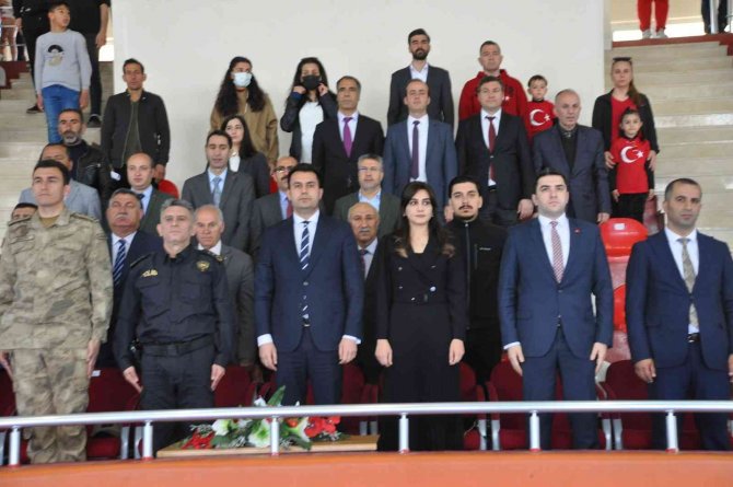 Bulanık’ta 23 Nisan Ulusal Egemenlik Ve Çocuk Bayramı Kutlandı