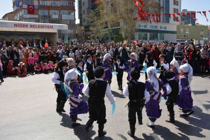 23 Nisan Coşkuyla Kutlandı