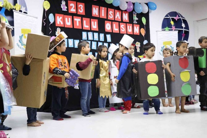 Öğrencilerden 23 Nisan’da Sıfır Atık Defilesi