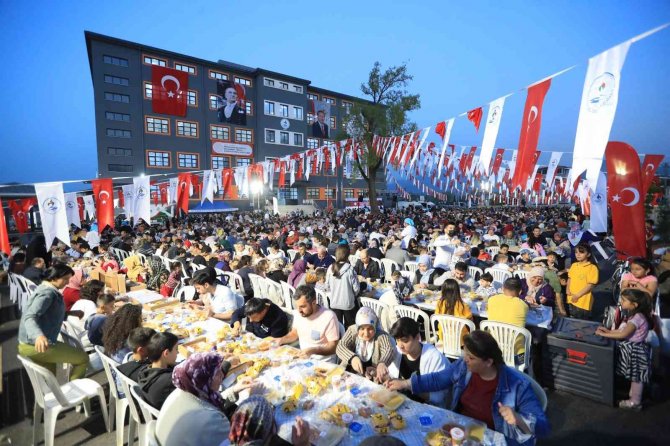 Pamukkale Belediyesi’nin Eğitime Destek İçin Yaptırdığı Okul Dualarla Açıldı