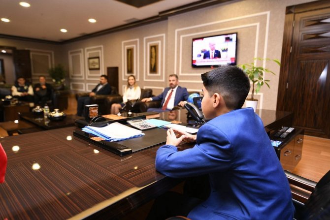 Başkan Ertuğrul Çetin, Koltuğunu Devretti