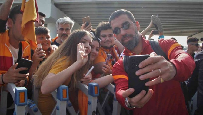 Galatasaray Kafilesi İ̇zmir’de