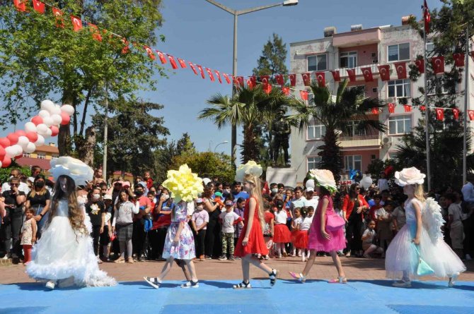 Silifke’de Türk, Rus Ve Suriyeli Çocuklar 23 Nisan Coşkusunu Birlikte Yaşadı