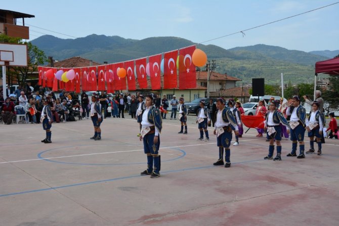 Sındırgı’da 23 Nisan Coşkusu
