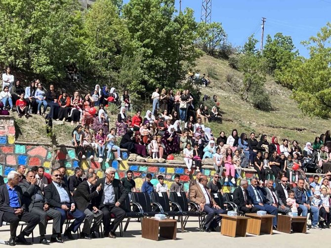 Şırnak’ta İlçe Ve Köylerinde 23 Nisan Etkinlikleri Coşkuyla Kutlandı
