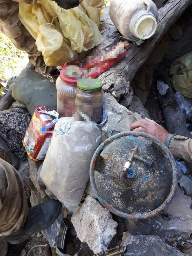 Tunceli’de Eren Kış-23 Operasyonu: 5 Sığınak İmha Edildi