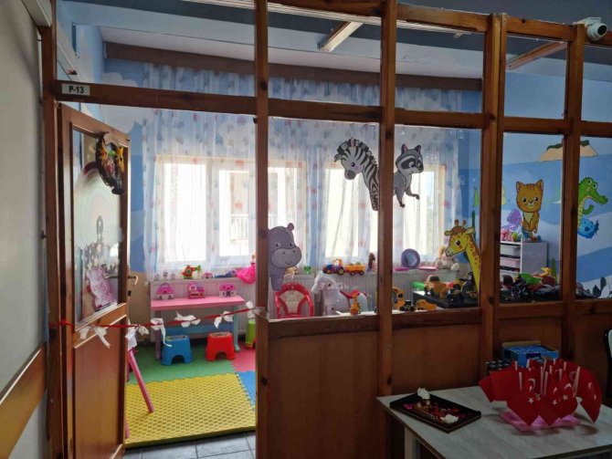Hastanede Çocuklar İçin Oyun Alanı Kuruldu