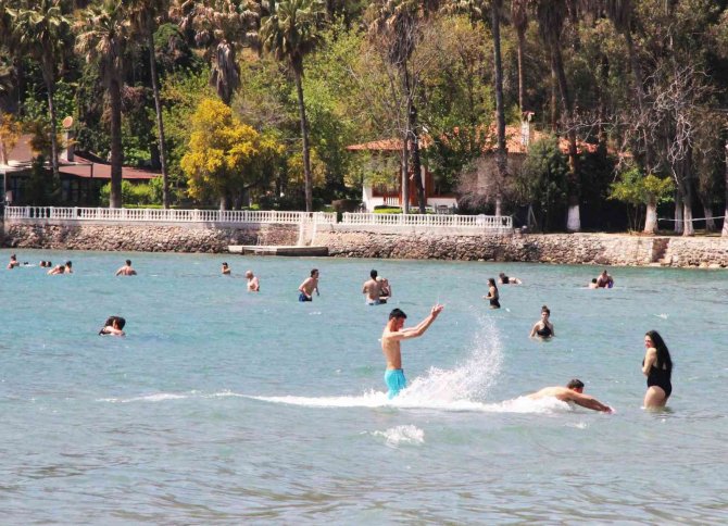 Sahillerde Hareketlilik Başladı