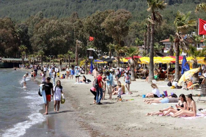 Sahillerde Hareketlilik Başladı