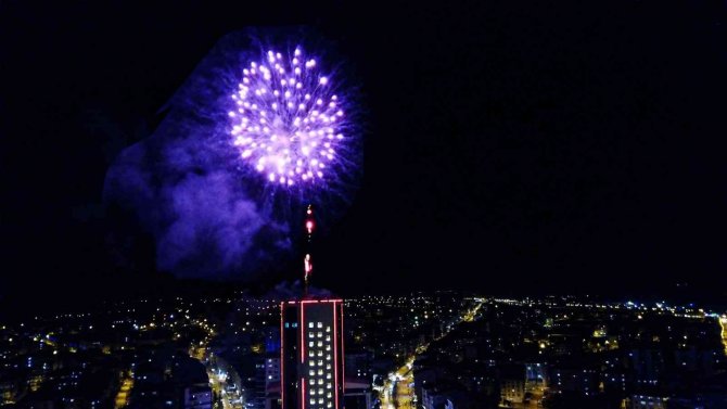23 Nisan’da Kahramankazan’nın Gökyüzü Rengarenk