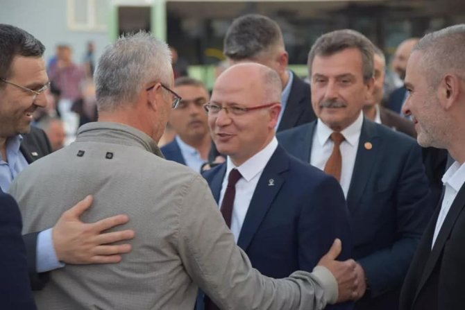 Ak Parti Bursa İ̇l Başkanı Gürkan: “Bursa’da Çalınmadık Kapı, Sıkılmadık El Bırakmıyoruz"