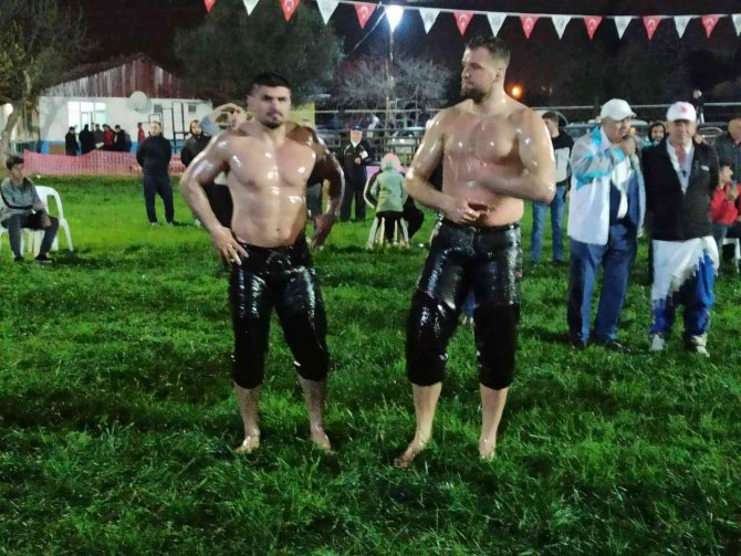 6. Hersek Yağlı Güreşleri’nin Başpehlivanı Hüseyin Gümüşalan Oldu