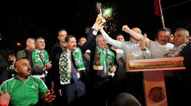 Amasyaspor’da 3. Lige Çıkmanın Coşkusu Yaşanıyor