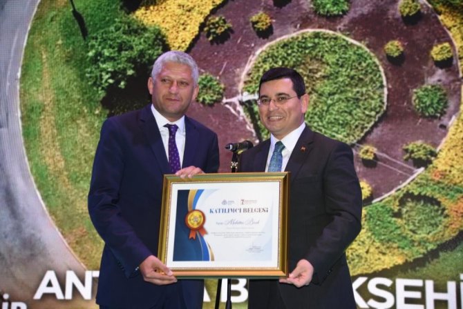 Akdeniz Belediyecilik Proje Yarışması’nda Büyükşehir’e Çevre Ödülü