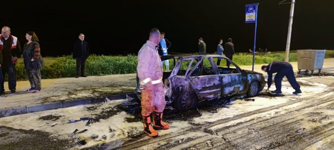 Arnavutköy’de Otomobil Alev Alev Yandı