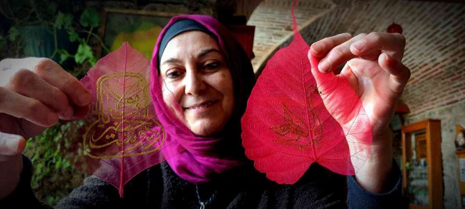 Kurumuş Yaprakları Sanat Eserine Dönüştürüyor