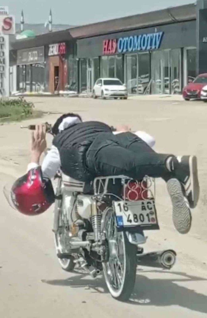 Motosiklet Üzerinde Akrobatik Hareketler Yapan Sürücüye Ceza