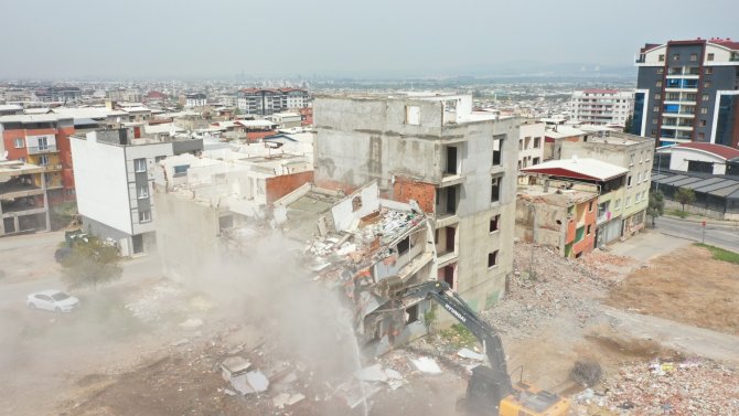 Yiğitler Mahallesi’nde Yıkım Çalışmalarına Hız Verildi