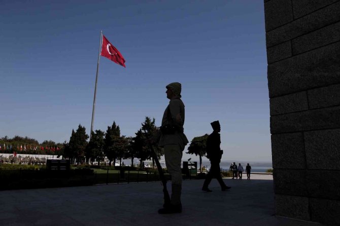 Bakan Ersoy: "Çanakkale, İnsan Hayatına Duyulan Saygının En Uç Koşullarda Bile Esnemediğinin Belgesidir"