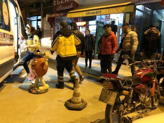 Sinop’ta Kamyonetle Motosikletin Çarpıştığı Kazanın Görüntüsü Ortaya Çıktı
