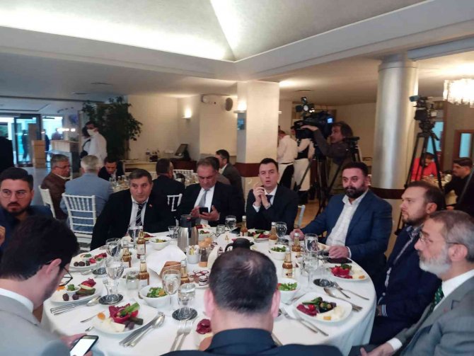 Fuat Oktay’dan Hdp’ye Sert Sözler: "Sözde Ermeni Soykırımı Tanınsın Diye Teklif Veriyorlar"