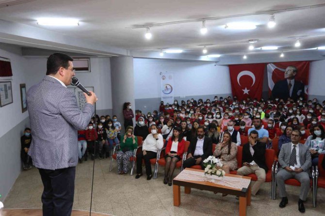 Başkan Tütüncü, Öğrencilere Yerel Yönetimi Anlattı