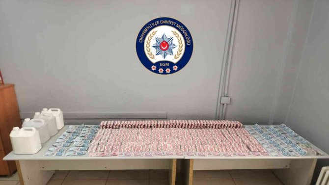 Şüphe Üzerine Durdurulan Otomobilden Uyuşturucu Ve Sahte Para Çıktı