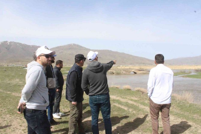 Van Gölü’nde Kaçak İnci Kefali Avına Karşı Dronlu Önlem